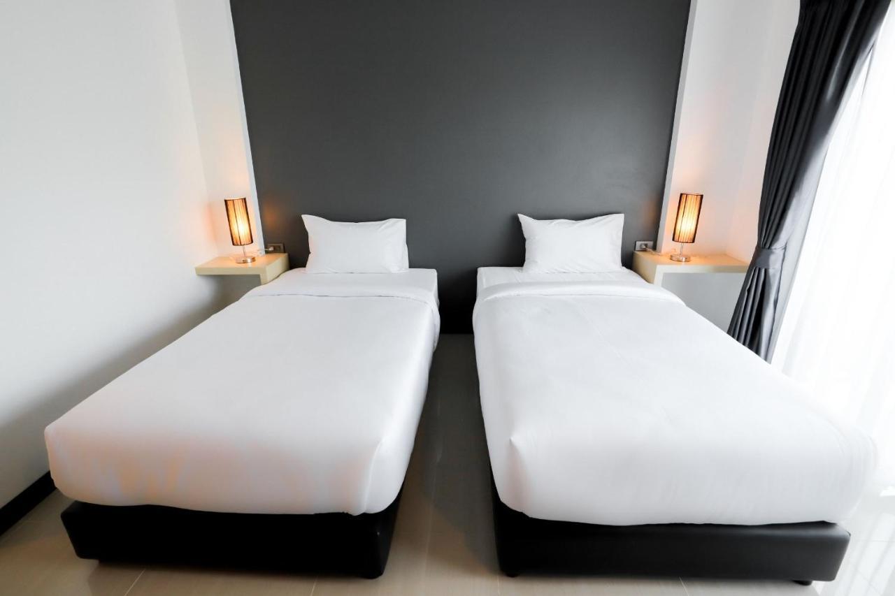 The Rest Hotel - ประจวบ Prachuap Khiri Khan Bagian luar foto