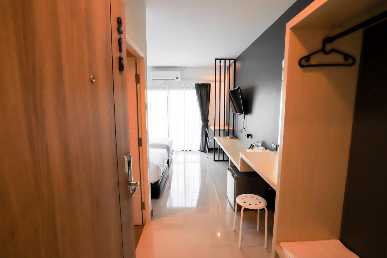The Rest Hotel - ประจวบ Prachuap Khiri Khan Bagian luar foto