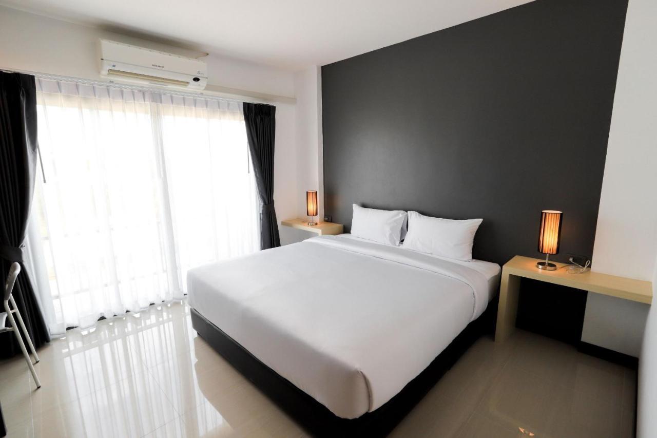 The Rest Hotel - ประจวบ Prachuap Khiri Khan Bagian luar foto
