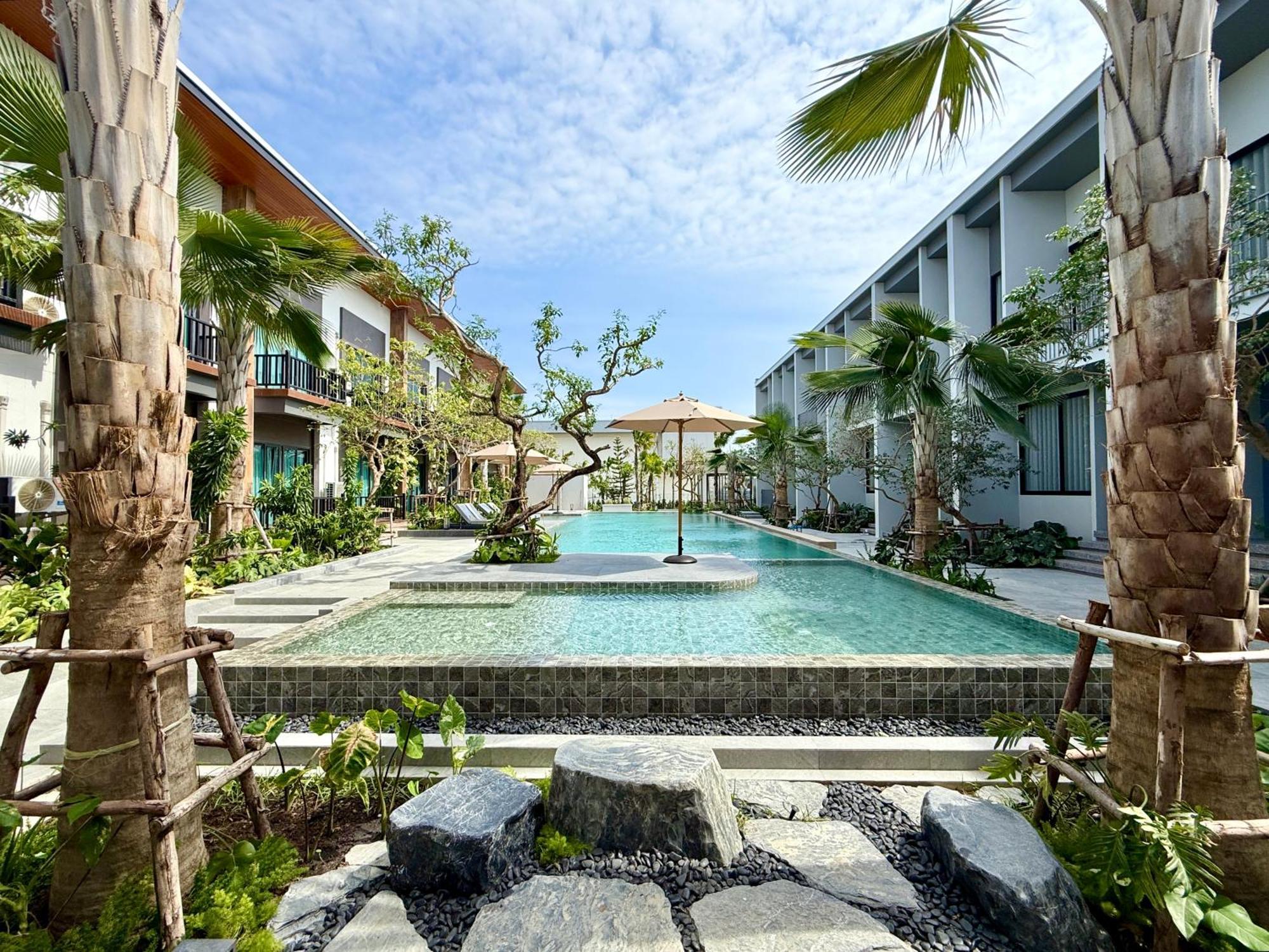The Rest Hotel - ประจวบ Prachuap Khiri Khan Bagian luar foto